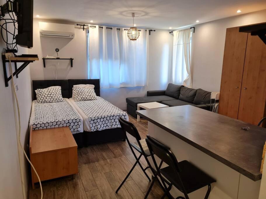 Studio Slavyanska Varna Eksteriør billede